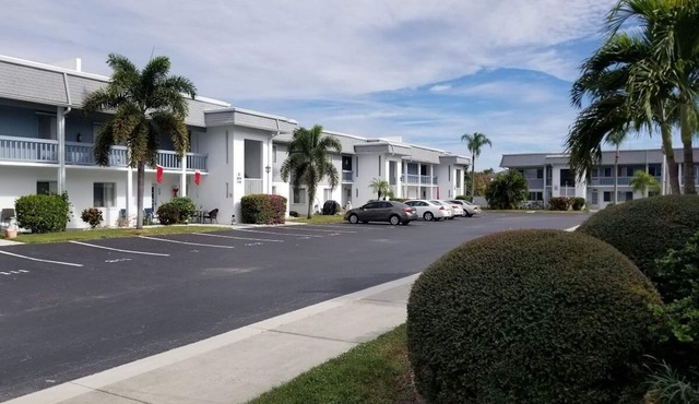 Summer every day of the year, come stay with us.