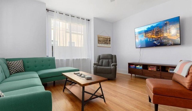 Summer Family Getaway: 3-Bedroom Gem Near Hip Strip and DT Missoula.