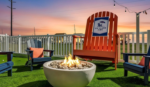 Summer Fun! | Golf - Swim - Beach | 5 Bedrooms