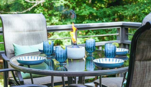 Summer Getaway 5 Minutes To Dollywood With Fire Pit, Coffee Bar & Private Deck