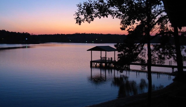 Summer Haven at Lake Martin 3 Bedroom.3 Full Baths.Beach