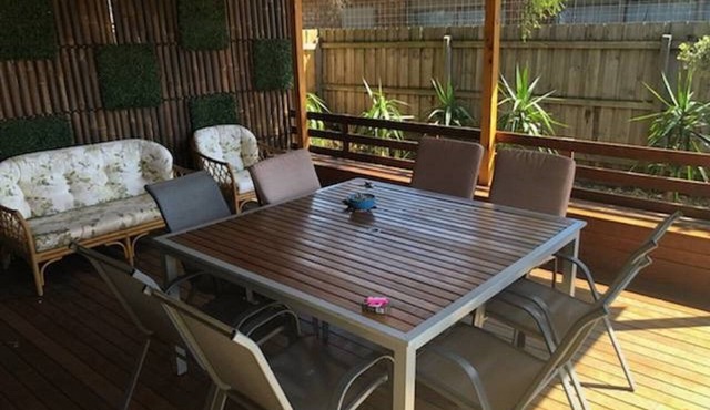 Summer Holiday Entertainers Delight - 10 minute walk to the beach and shops