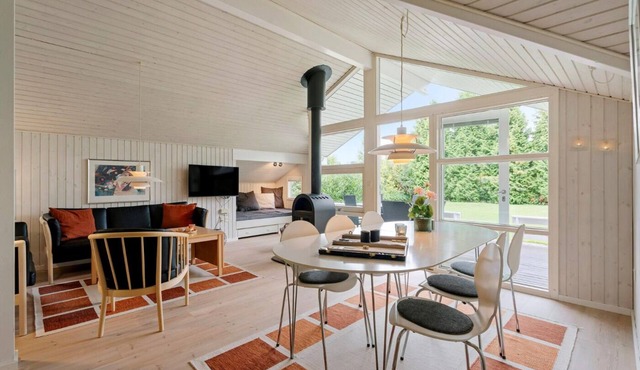 Summer house close to nature and beach