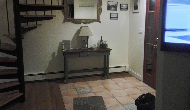 Summer House for Rent Across from the Bay Marina. 10 Min to the Beach!
