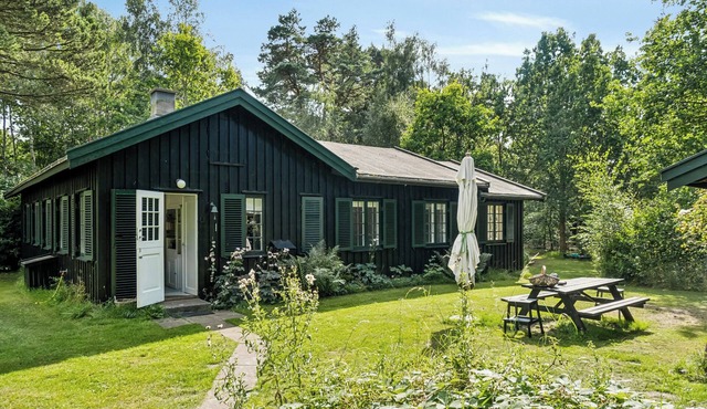 Summer house with large nature plot in Rørvig