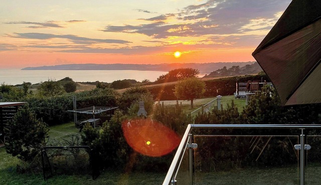 Summer house with panoramic sea views on Røsnæs
