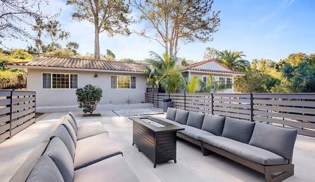 Summer in San Diego Walk to Beach, Dog Friendly, Hot Tub, Fire Pit