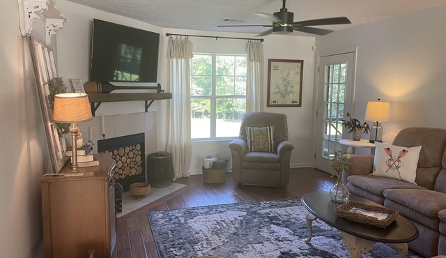 Summer is here! Book your family event or other Lake Martin fun!