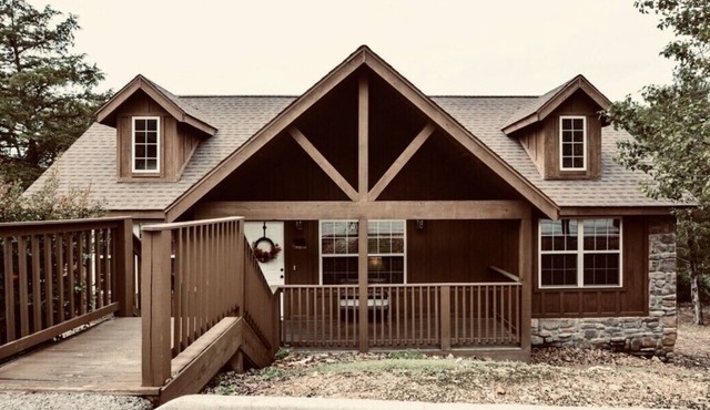 Summer is here. Come stay with us! Two master king suites. Gated golf community.