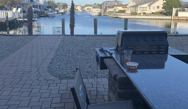 Summer Oasis On The Lagoon Awaits You