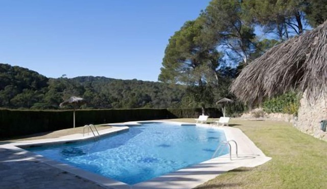 SUMMER OFFER - Apartment with pool, terrace, and near the beach