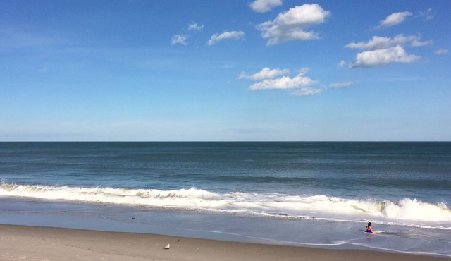 SUMMER ON VERO'S BEACH AT BARGAIN RATESnn