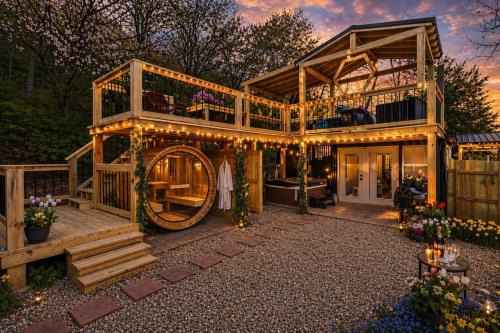 Summer Retreat Sauna, Hot Tub & Rooftop Firepit