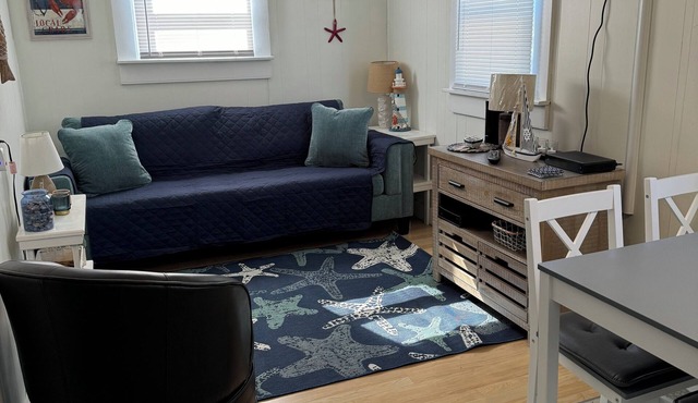 Summer Sea Cottage in WATERCREST near beaches and restaurants