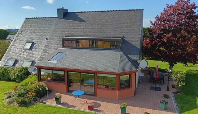 Summer season, near Perros Guirec and pink granite coast, house 6 people