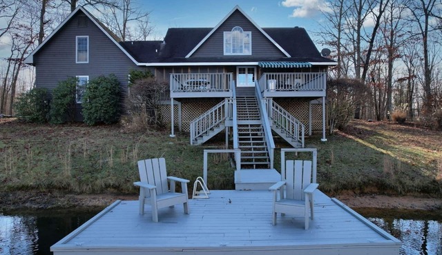 Summer Sewanee Lakehouse