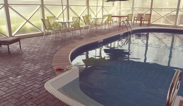 Summer Snow Cottages & Event Center, Indoor Pool, Commercial Kitchen, Yacht