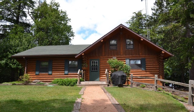 Summer Special! 20% discount on week stay! Log Home on Cisco Chain of Lakes