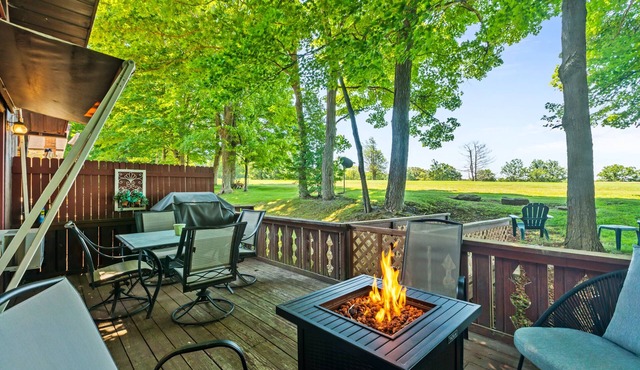 Summer Special! Indian Lake Chalet w/Dock & Golf – Relax & Unwind