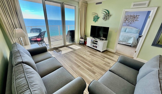 Summer Stay 7 Nights Get 1 Free! BeachFront, Coastal Views, Oversized Balcony