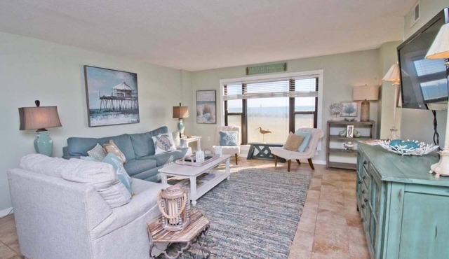 Summer Winds A-104, Oceanfront Condo in Indian Beach, NC!