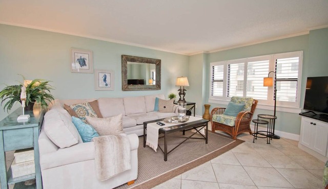 Summer Winds B-235, Oceanfront Condo in Indian Beach, NC!