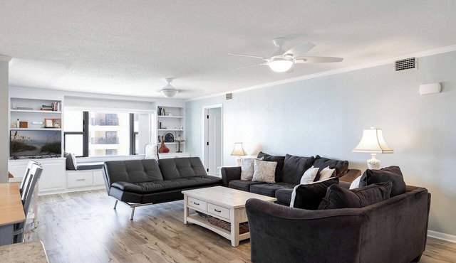 Summer Winds B-342, Oceanfront Condo in Indian Beach, NC!