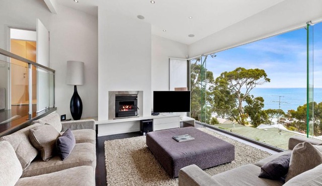 Summerhills House - BYO Linen