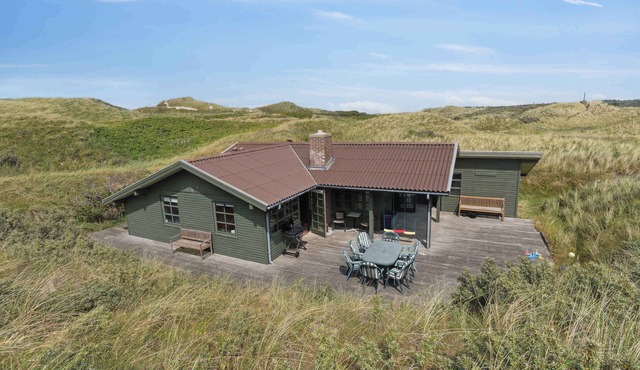Summerhouse in peaceful surroundings