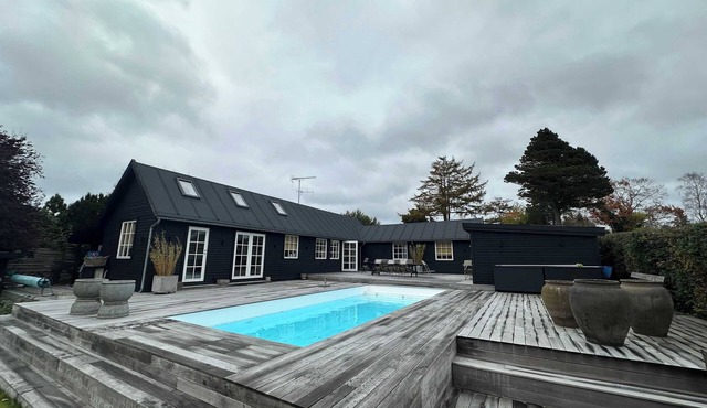 Summerhouse w pool finest