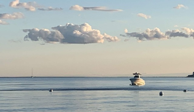 Summertime Fun/clinton CT Shoreline Cottage