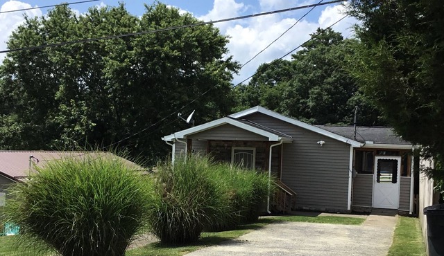 Summit Boy Scout. Winter place. Highway 77. 64 min. Gameroom.kids fun