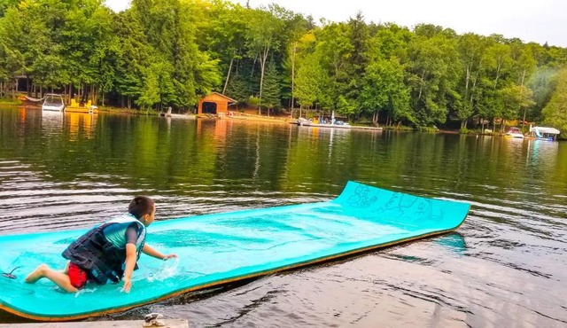 Summit Cottage on Kawagama Lake