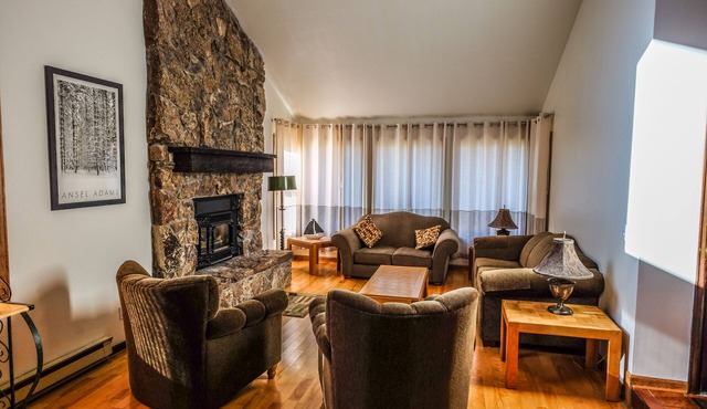 Summit Cove House, 3 BR 2 Bath, Open, Indoor Hot Tub, Near Keystone, A-Basin