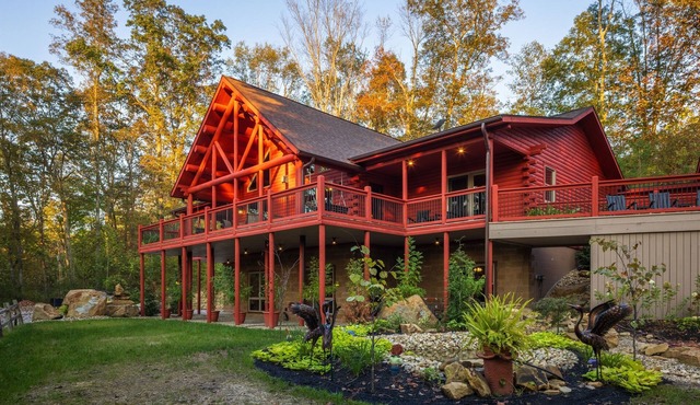 Summit Lodge-2 Indoor Heated Swimming Pools-Play Ground-Game room-Pool Table
