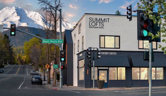 Summit Lofts, Mt Shasta, 2 Queen Beds #209