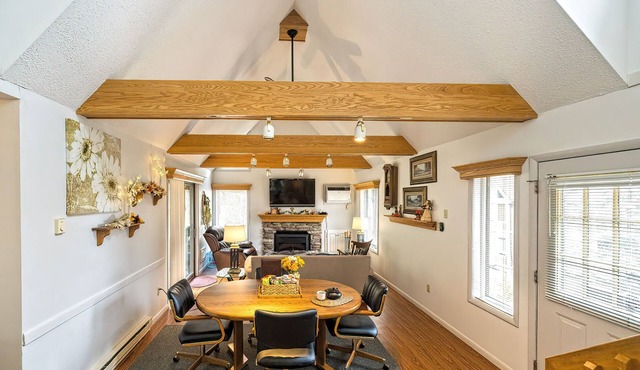 Sun and Snow Escape: Ski/Golf Condo in Peek'n Peak