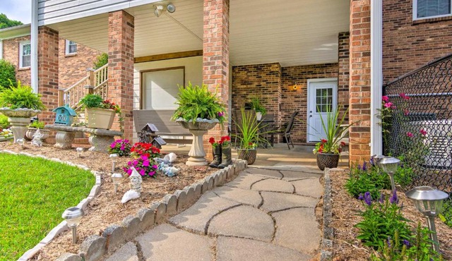 Sun-Dappled Lenoir Abode with Patio and Yard!