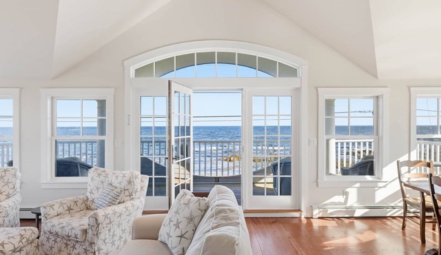 Sun-Drenched Coastal Escape on Kennebunk Beach