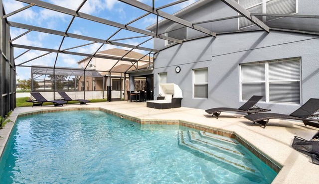 Sun-Drenched Escapes: Discover 2025 Florida's Best Rentals!