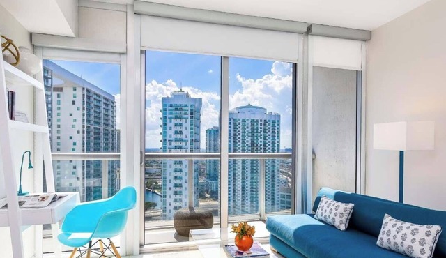 Sun-Drenched Studio with Bay Views & Balcony