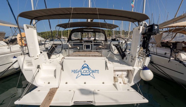 Sun-Kissed Sailing Adventure in Provence-Alpes-Côte d'Azur