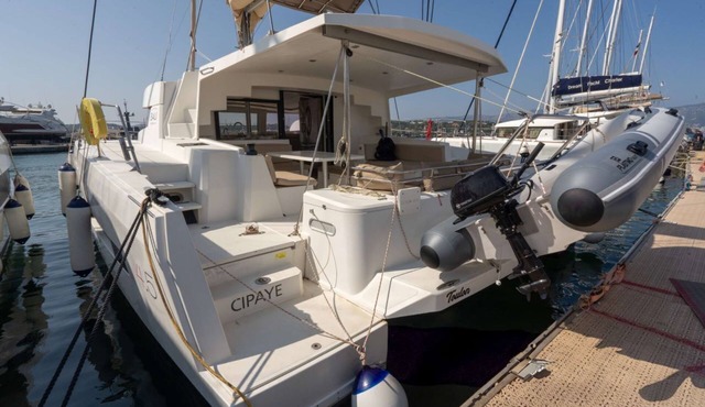 Sun-Kissed Sailing Adventure in Provence-Alpes-Côte d'Azur