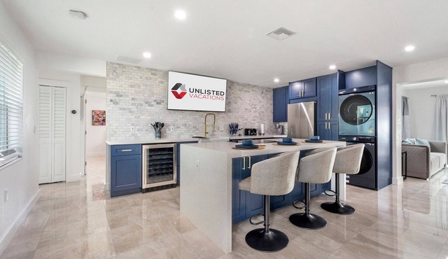 Sun-Kissed Bliss: Dreamy Getaway