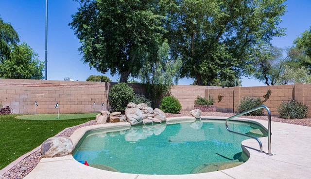 Sun-Kissed Gem, Pool Heater, Golf Green, AZ Room