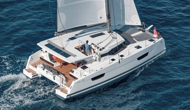 Sun-Kissed Sailing Adventure in Córcega