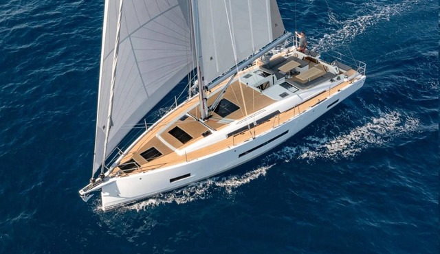 Sun-Kissed Sailing Adventure to Viejo Puerto