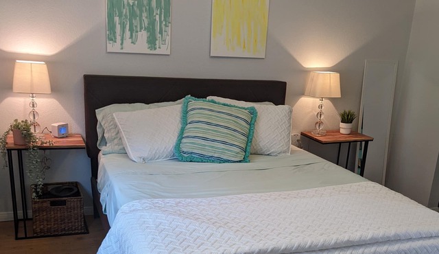 Sun-Kissed Suite in San Diego/Santee - 1 bdroom guest house