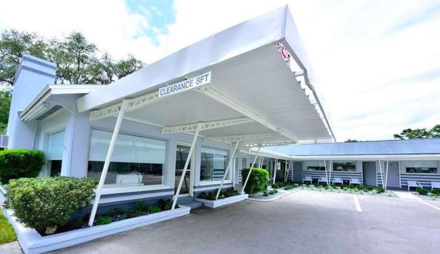 Sun Plaza Motel