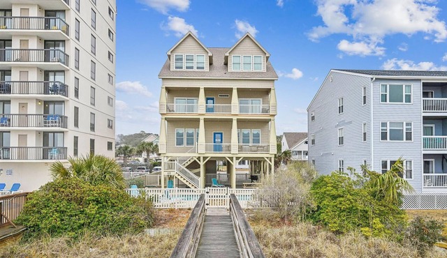 Sun Sand & Sea, an Oceanfront 9BR House with Private Pool.